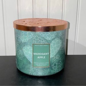 Bath & Body Works 3 Wick Candle Mahogany Apple